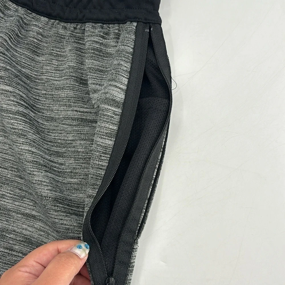 UEC Bike men’s gray shorts size large